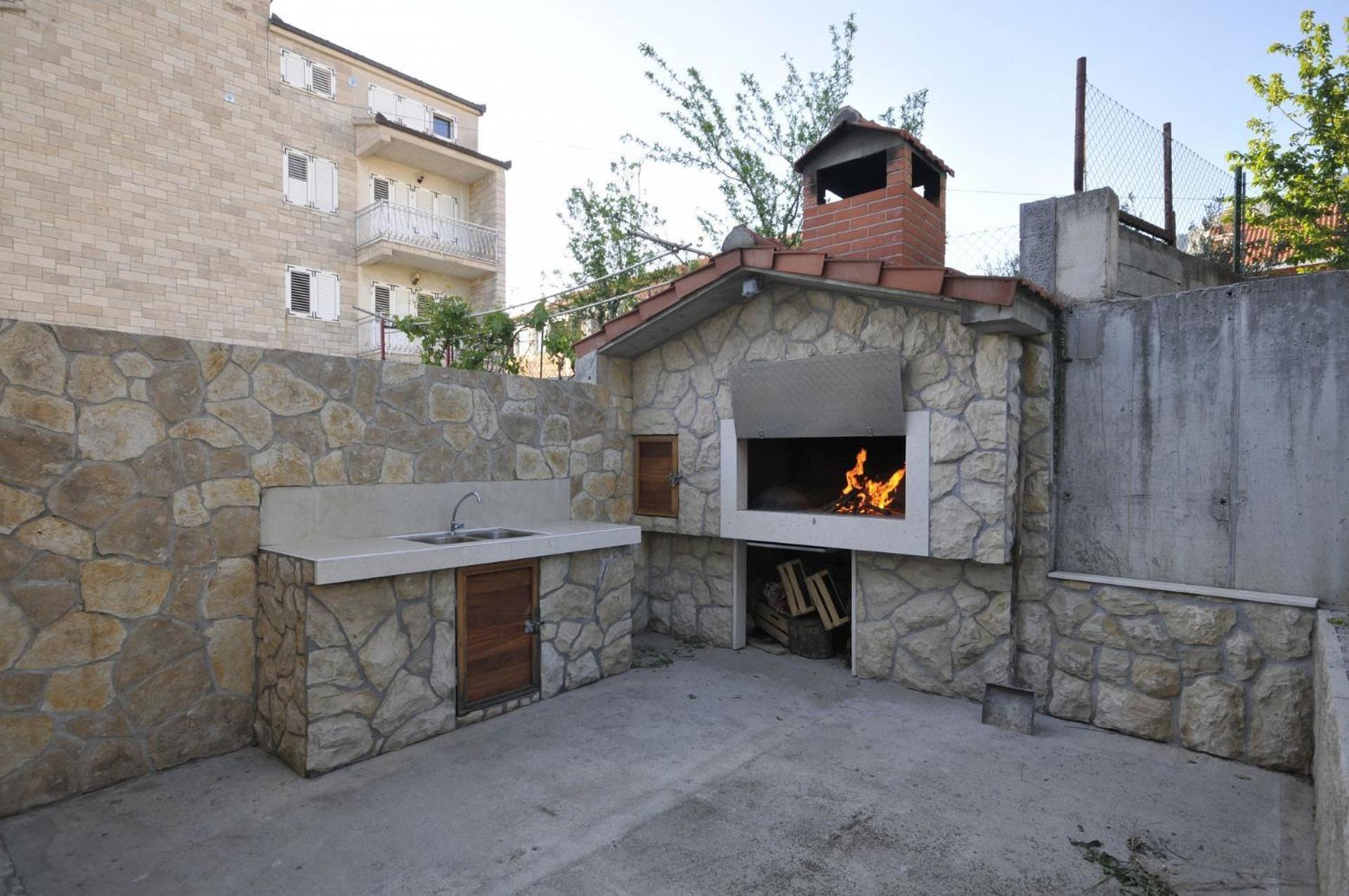 Apartments Ivica Kaštela 外观 照片